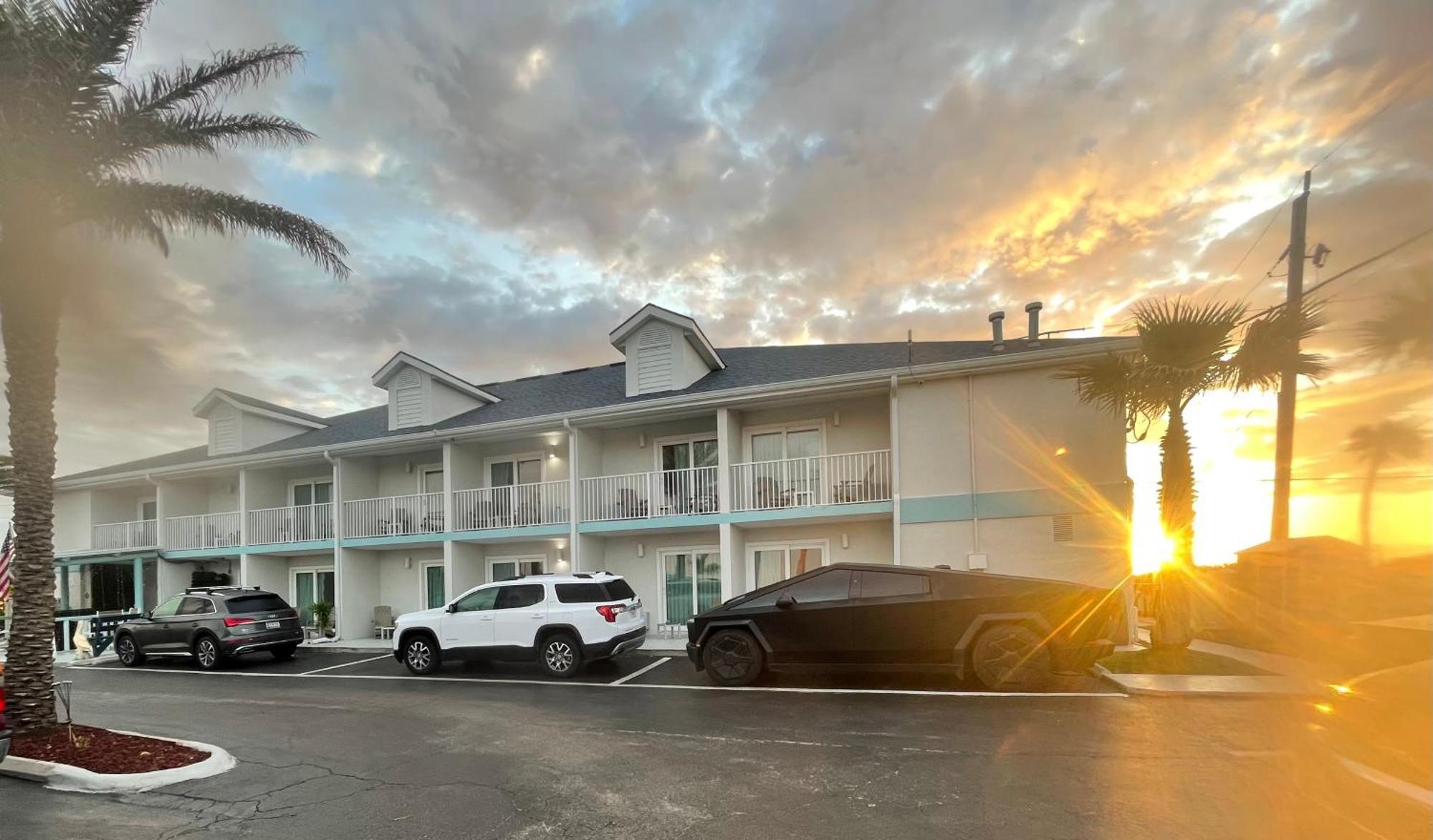 Ocean Sands Beach Inn (Adults Only) St. Augustine Extérieur photo